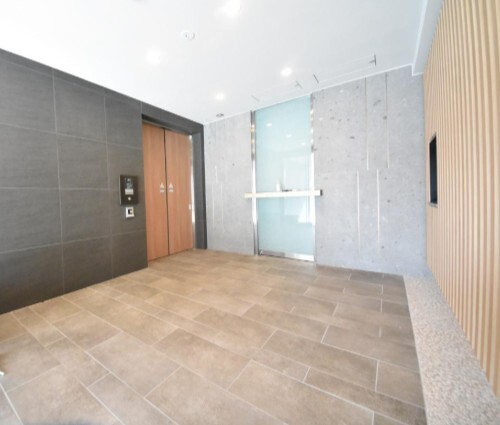 拡大写真:CityLuxYokohama 5階506のエントランス