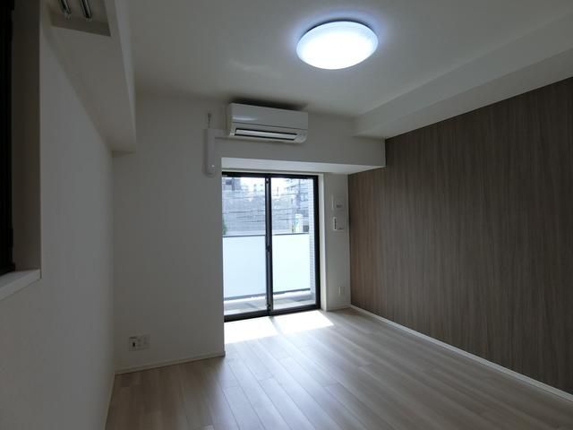 拡大写真:CityLuxYokohama 5階506の洋室