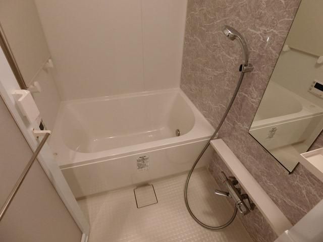 拡大写真:CityLuxYokohama 5階506の風呂