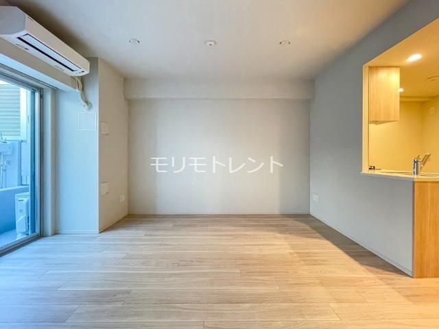 拡大写真:ピアース日吉 1階104の居間