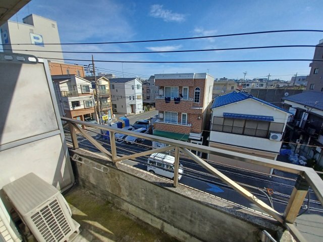 拡大写真:三恵ハウスB 3階3Aのバルコニー付きです
