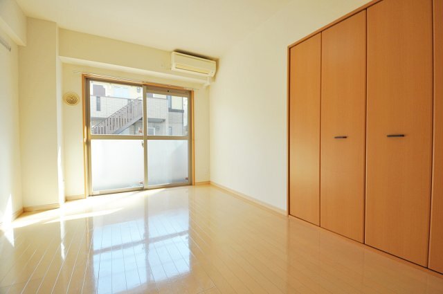 拡大写真:アール+1 1階108の居間
