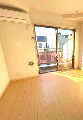 拡大写真:グレイスコート3番館 1階101の居間