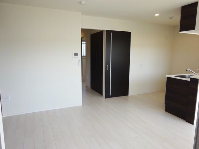 拡大写真:Laforet Monte(ラ・フォーレモンテ) 2階206の居間