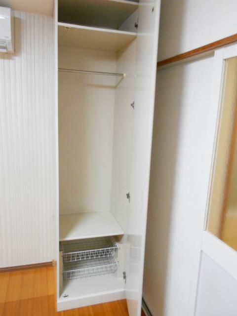拡大写真:パレス新川崎 2階0205の収納
