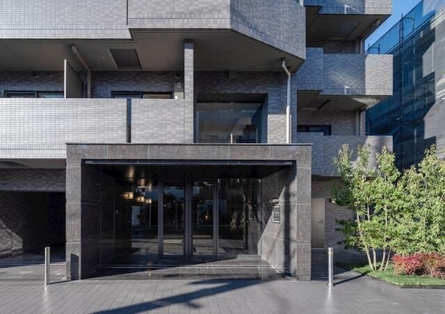 拡大写真:ルーブル川崎貝塚参番館 3階302のエントランス