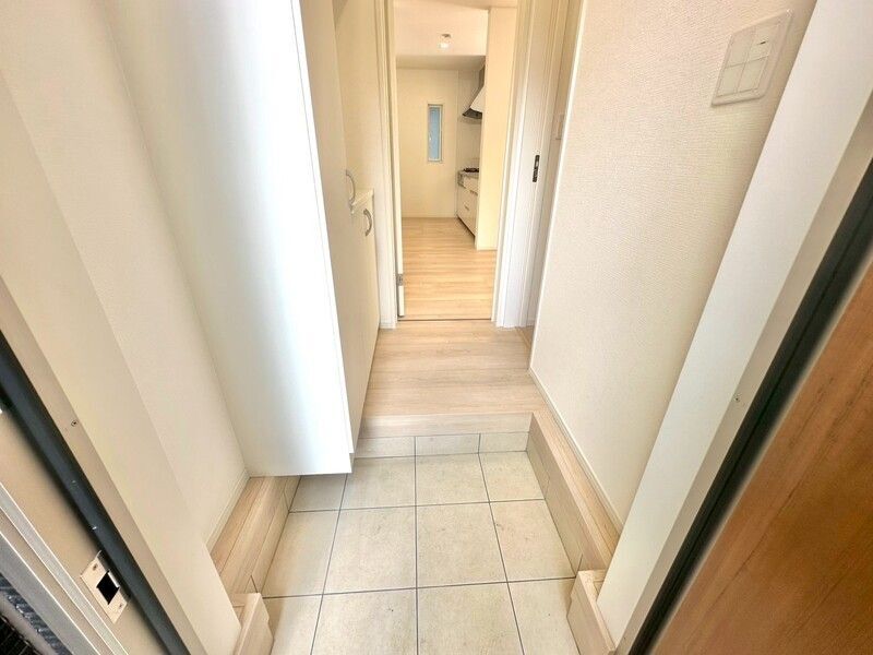 拡大写真:師岡町テラスハウス 1階103の玄関