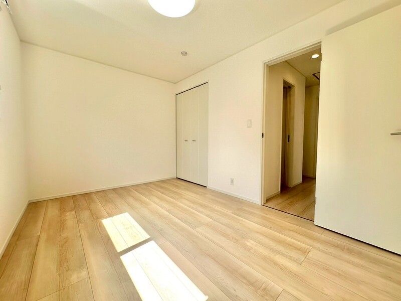 拡大写真:師岡町テラスハウス 1階103の寝室