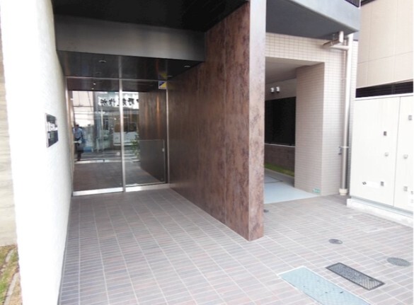 拡大写真:レジディア西小山 2階0201のエントランス