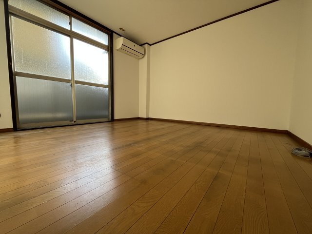 拡大写真:サンビレイ3 1階103の内装