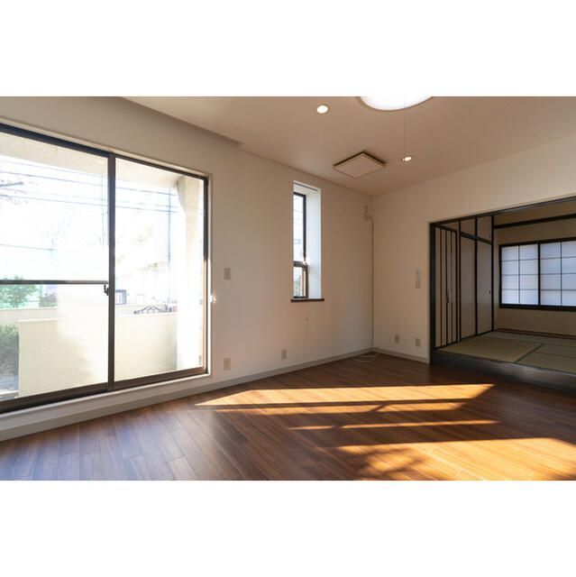 拡大写真:荏田西5丁目貸家 -の居間