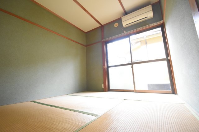 拡大写真:コーポ卯月 2階202の別部屋参考写真