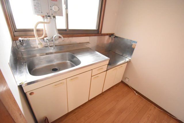 拡大写真:コーポ卯月 2階202の別部屋参考写真