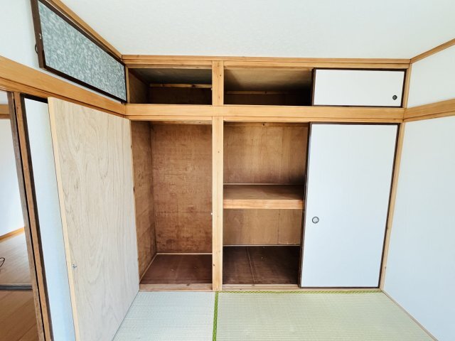 拡大写真:第5もえぎ野ハイツ 1階103の収納