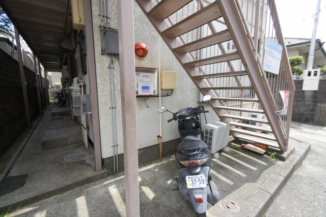 拡大写真:シティハイム中田A 2階205のエントランス