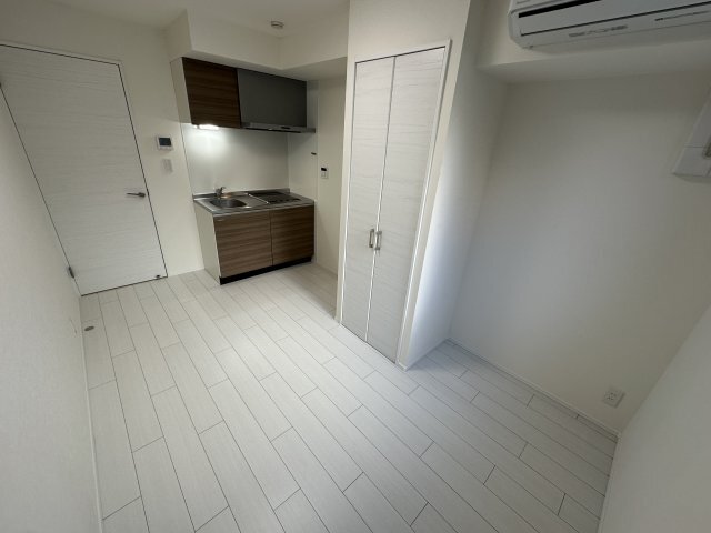 拡大写真:早稲田鶴巻町IMAハウス 地下1階101の居間