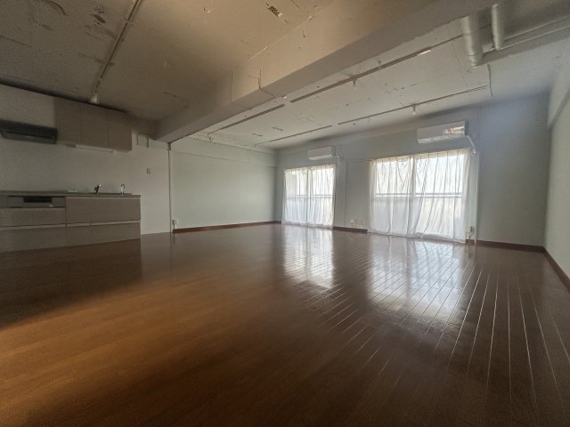拡大写真：藤が丘谷本ビル 5階507の居間