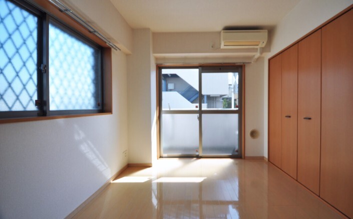 拡大写真:アール+1 1階108の居間