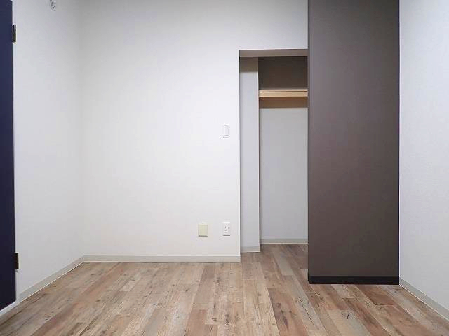 拡大写真:コンフォート春江A棟 1階102の内装