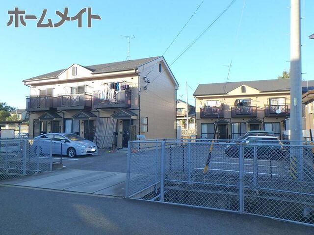 ブランシェ本郷Ⅱ A ・ Bの外観