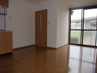 拡大写真:ブランシェ本郷Ⅱ A ・ B 1階B103の居間