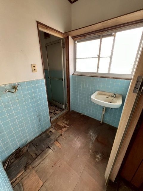 拡大写真:禅台寺4丁目50番地借家 1階0の洗面所