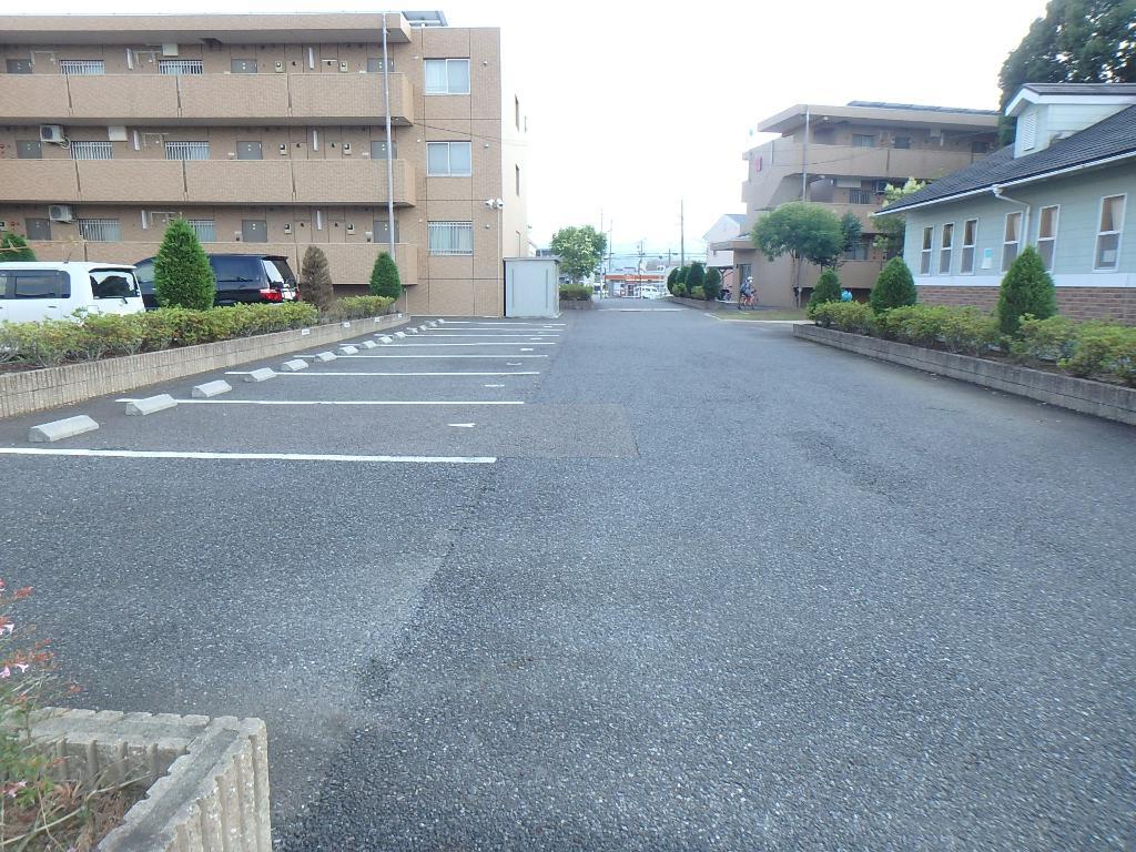 拡大写真:ハートフルマンション ステラ 3階302の駐車場