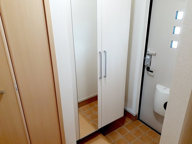 拡大写真:サンライズ Ⅰ 1階101の玄関