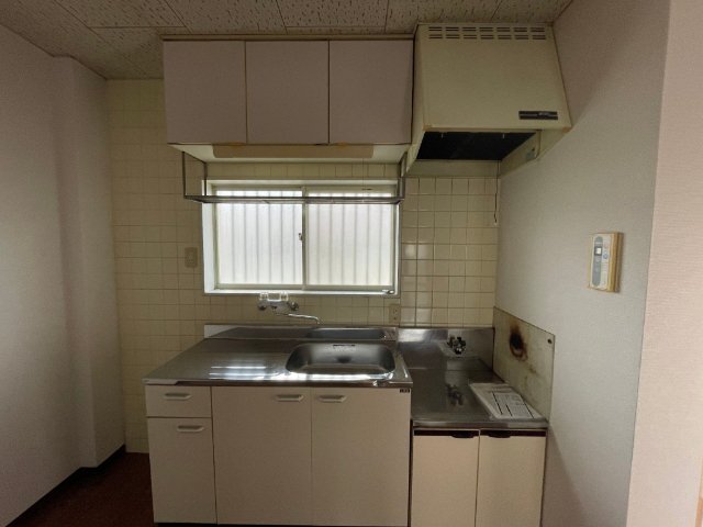 拡大写真:コーポ梅白 1階106のキッチン