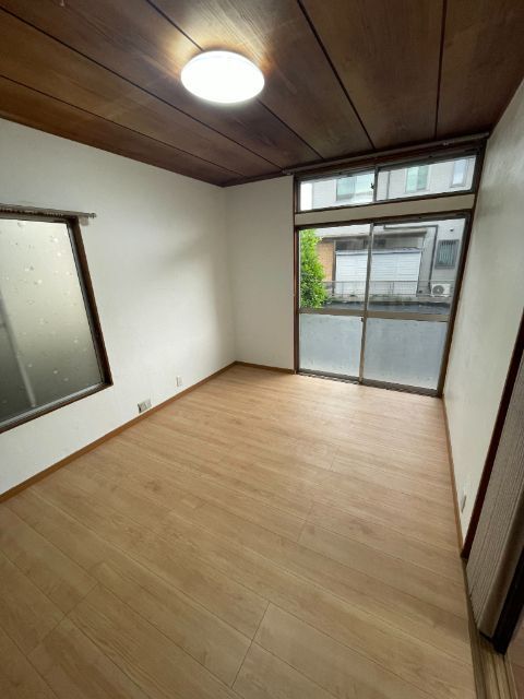 拡大写真:若葉台4丁目貸家 2階1の洋室