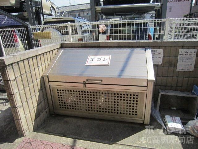 拡大写真:ファミール3号館 3階302のその他共有部分