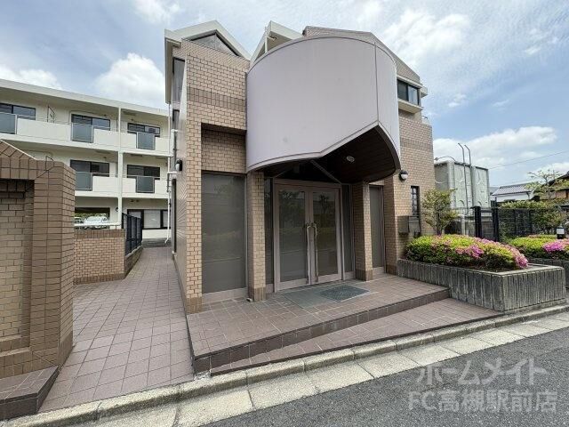 拡大写真:ロイヤルハイツ 2階213のエントランス