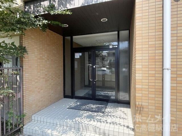 拡大写真:コアシティ如是 3階310のエントランス