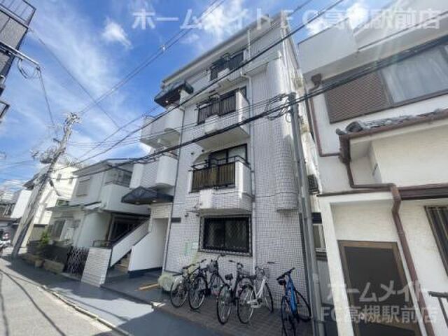 ダイコウレストハウス芥川の外観