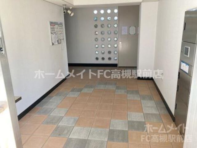 拡大写真:アルシェTAKATSUKI 2階202のロビー