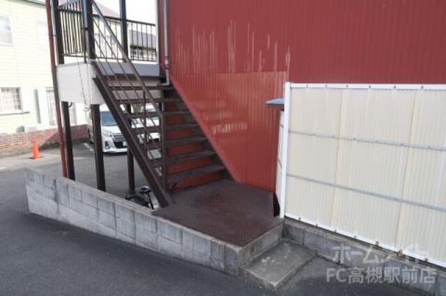 拡大写真:カトレアハイツ 2階202のエントランス