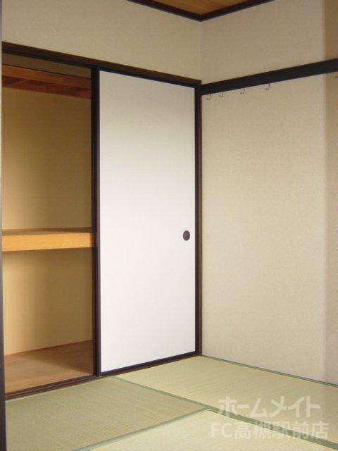 拡大写真:翠ハイツA棟 2階201の収納