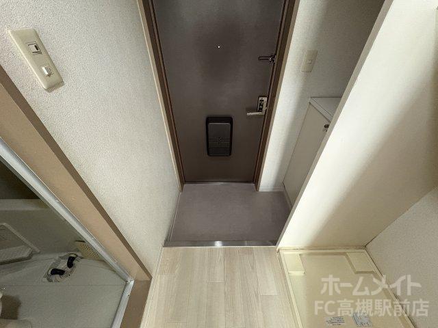 拡大写真:ロイヤルハイツ 2階213の玄関