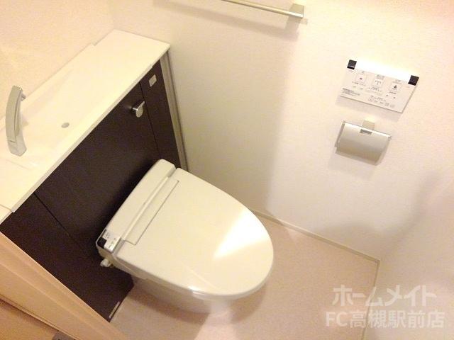 拡大写真:アルヴィータ 1階102のトイレ