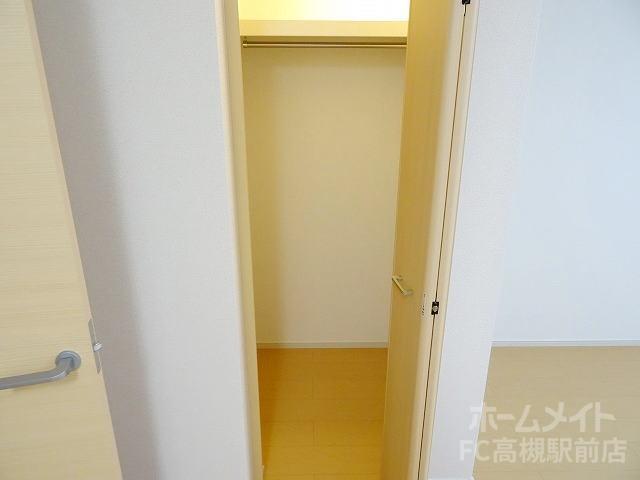 拡大写真:カーサ フィオーレ 1階102の収納