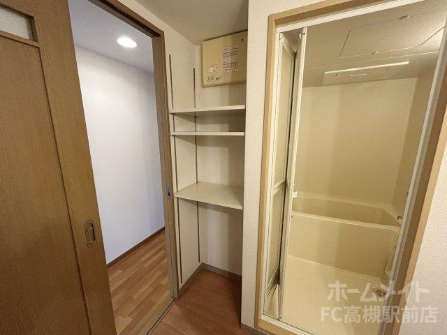 拡大写真:マンションヒット 2階207の収納