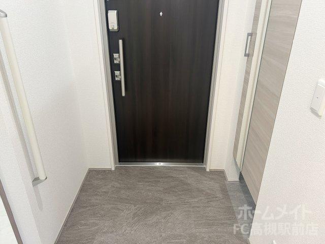 拡大写真:D-residence下田部B 2階203の玄関