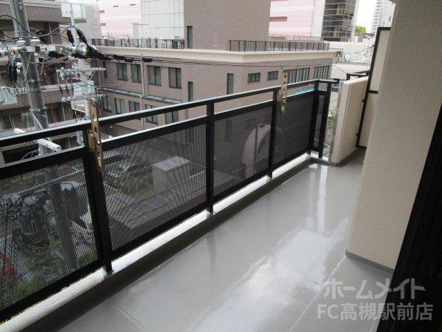 拡大写真:ヴァーサ21 2階205のバルコニー