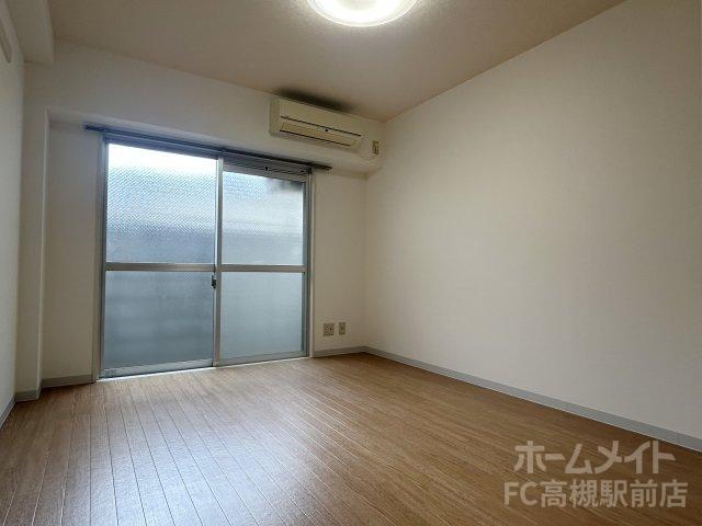 拡大写真:ハイマートさつき 4階402の居室・リビング