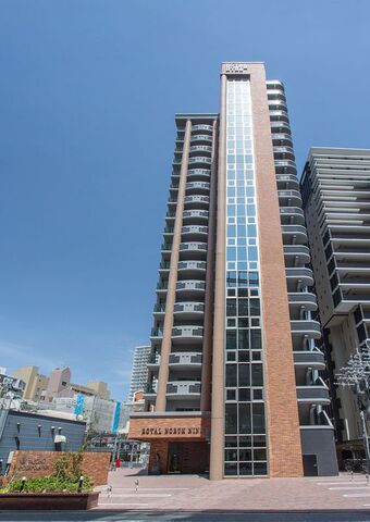 ロイヤルノースナインの外観