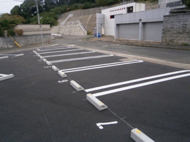 拡大写真：D-room泉台　A棟 2階201の外観