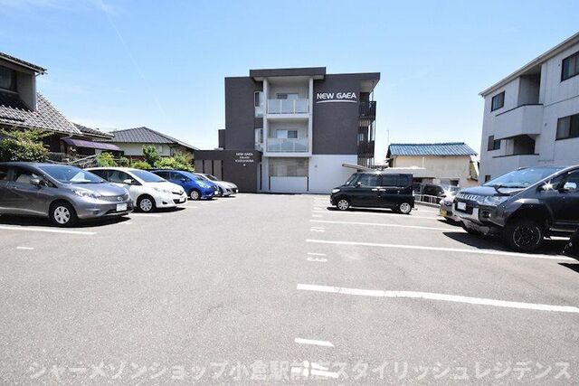 拡大写真:ニューガイアソラーレ葛原 3階301の外観