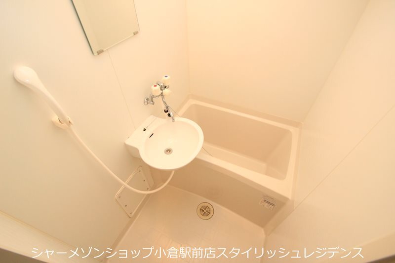 拡大写真:レオパレスコモト大畠 1階103の※イメージ写真となるため、現況と異なる場合は現況を優先します