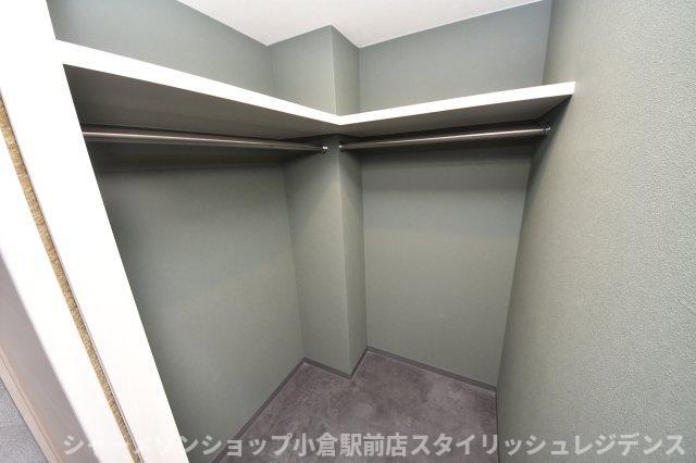 拡大写真:ウィングス西本町 2階208の収納