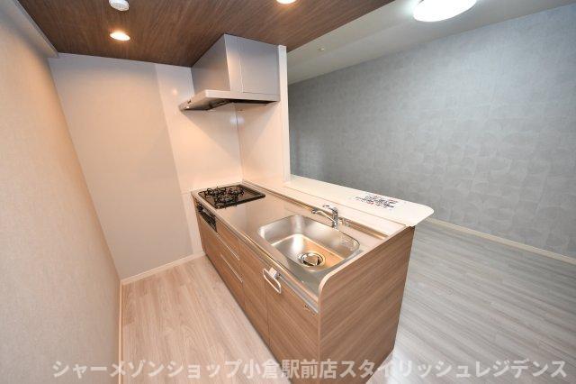 拡大写真:ウィングス西本町 2階208のキッチン